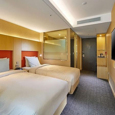 Hotel Midcity Myeongdong Сеул Экстерьер фото