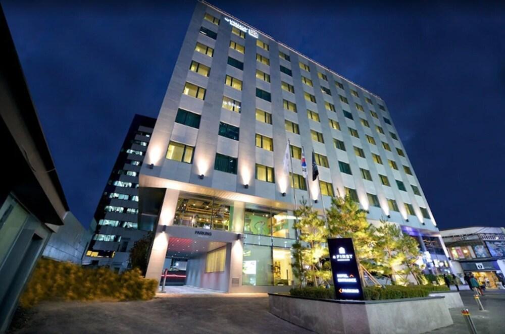 Hotel Midcity Myeongdong Сеул Экстерьер фото