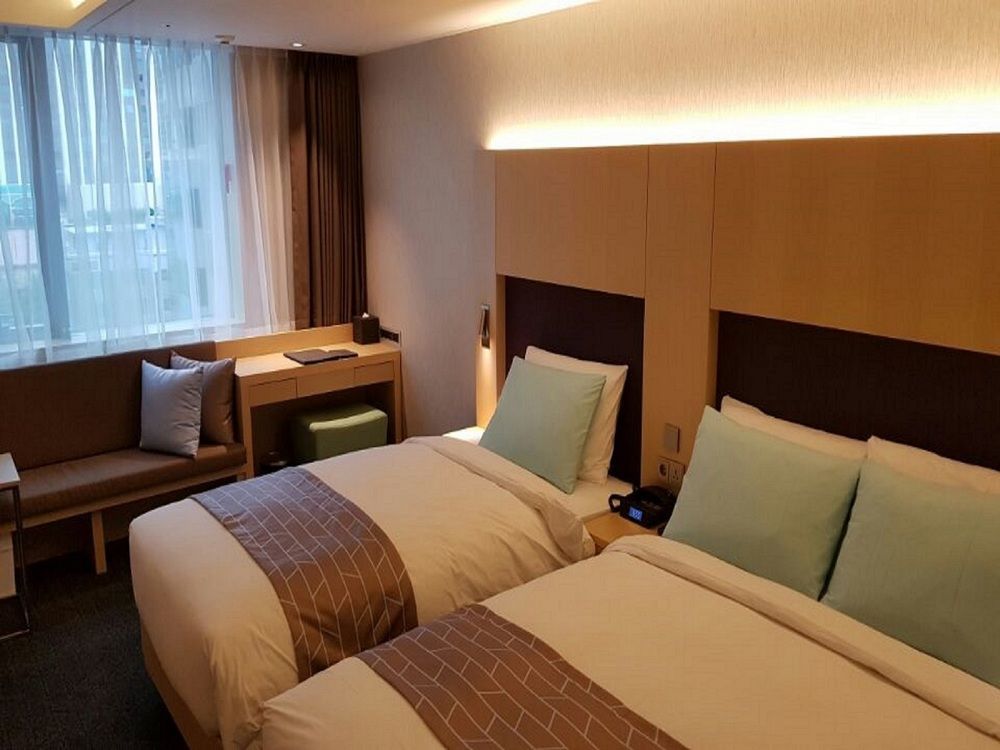 Hotel Midcity Myeongdong Сеул Экстерьер фото